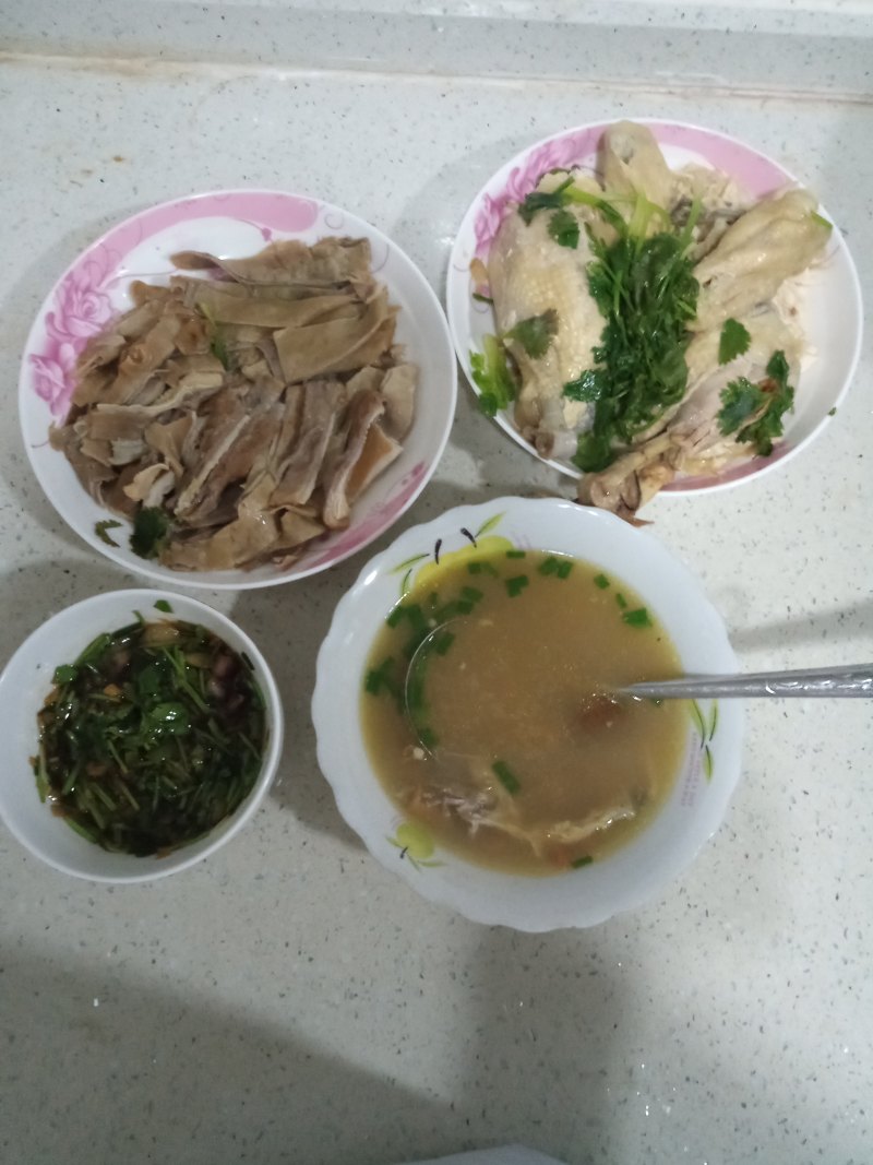 猪肚包鸡汤的家常做法 猪肚包鸡汤怎么做好吃